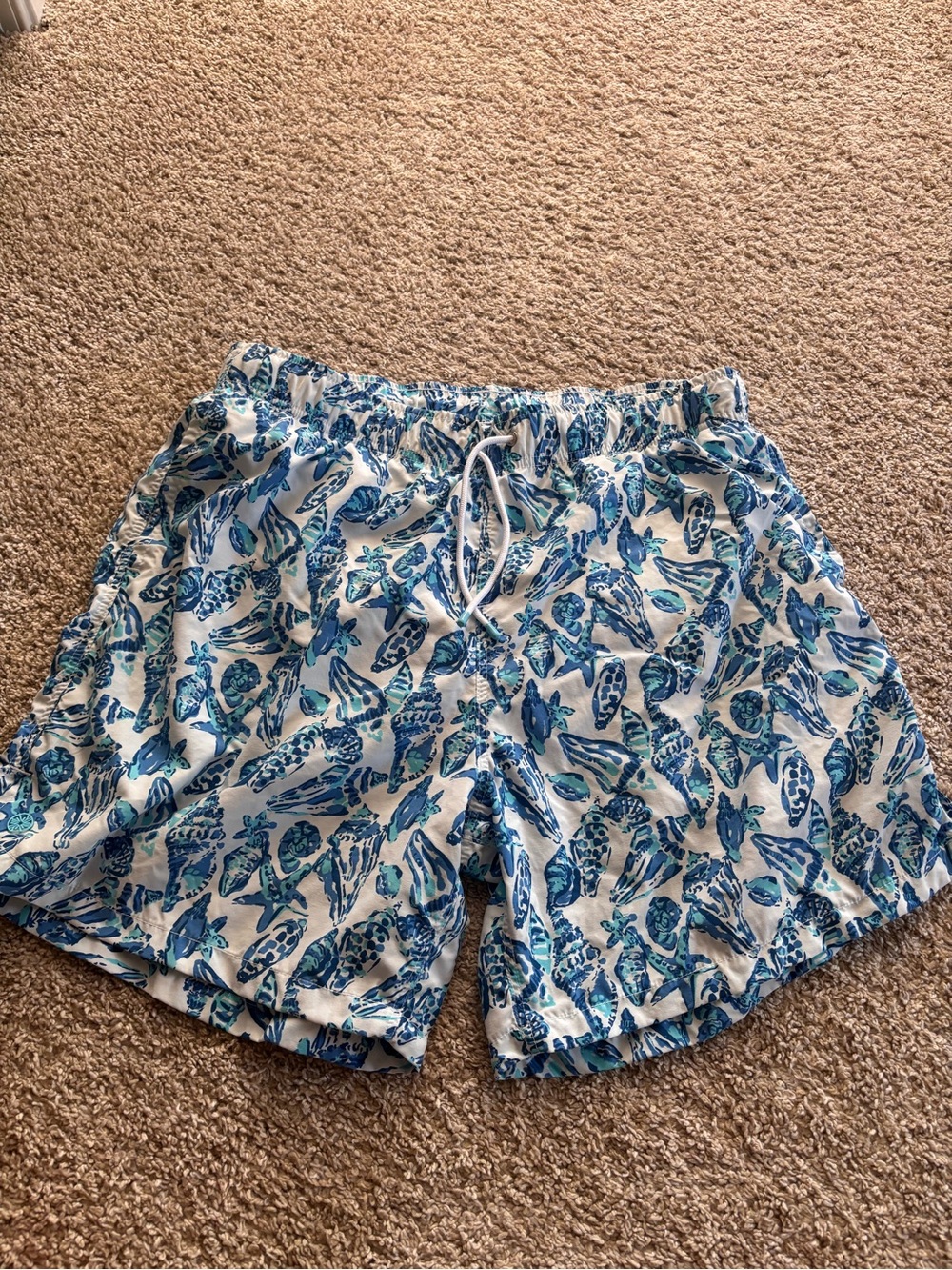 Lilly Pulitzer Men’s capri Swim Shorts - Size Large Excellent condition